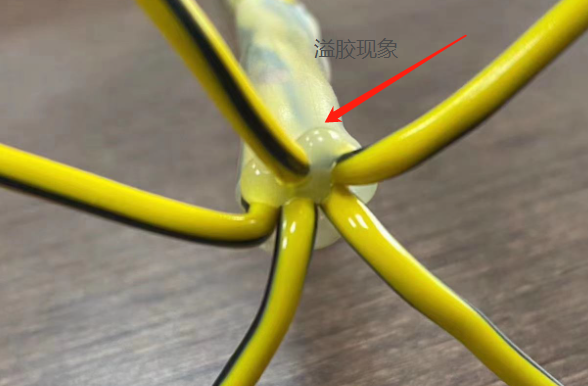 导热凝胶溢胶